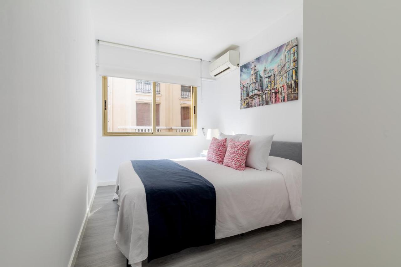 Apartamento Junto A Gran Via มาดริด ภายนอก รูปภาพ